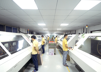 PCB钻孔车间